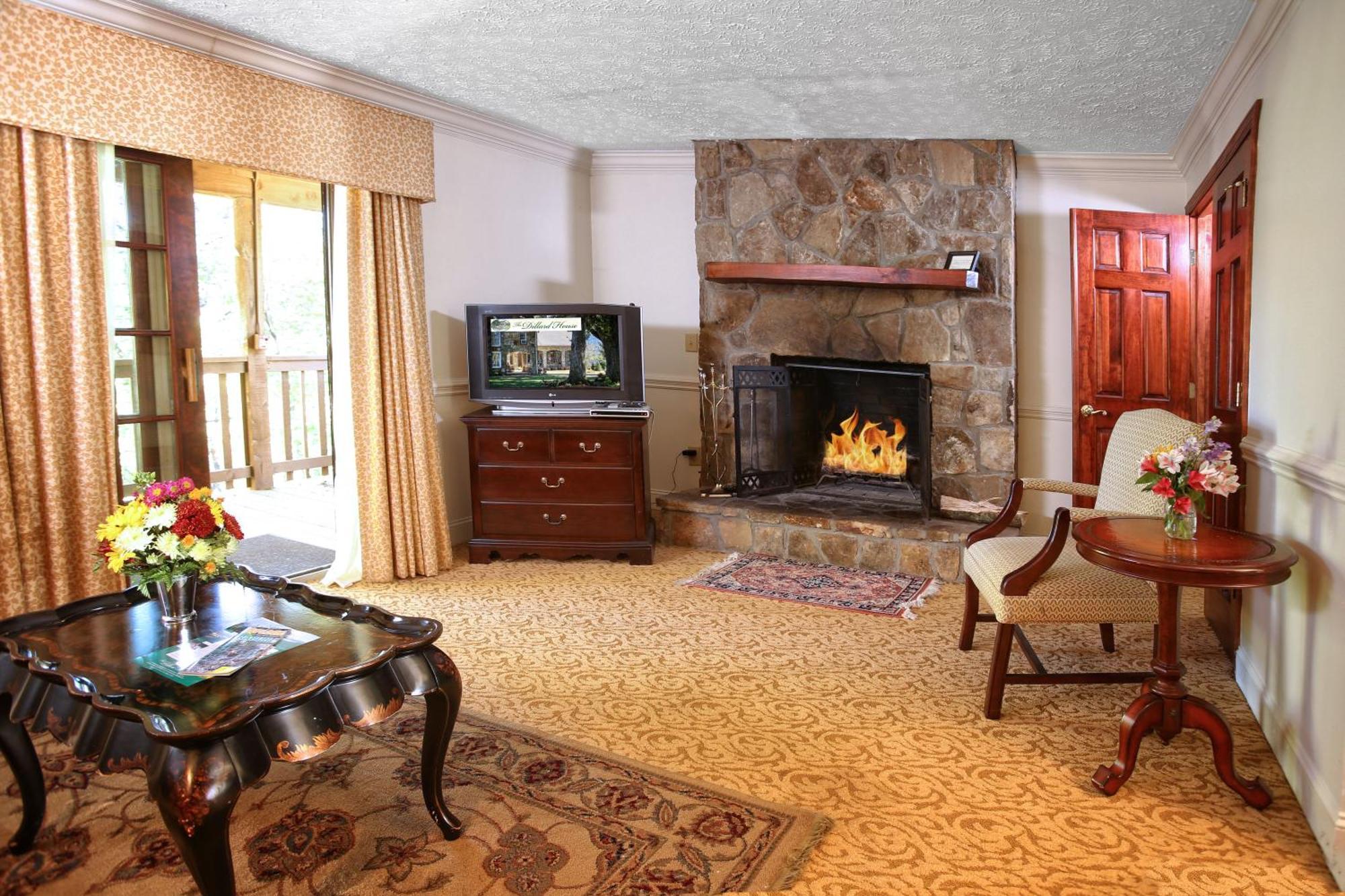 Отель The Dillard House Экстерьер фото