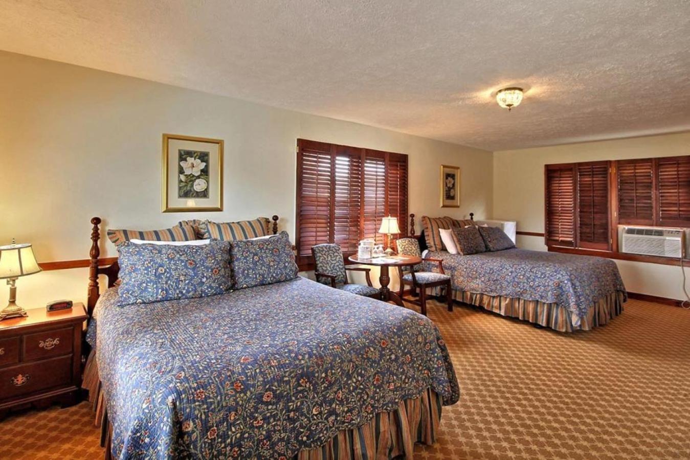 Отель The Dillard House Экстерьер фото